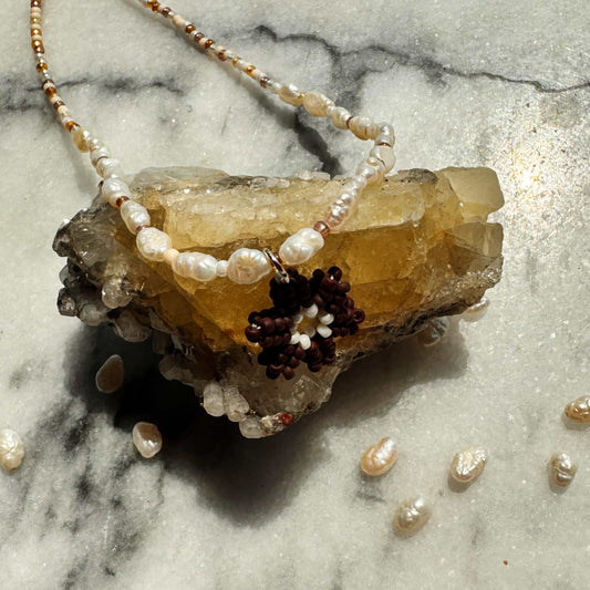 Pearly Girl necklace